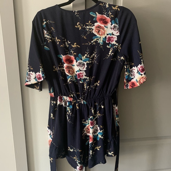 Floral summer romper - Picture 2 of 3